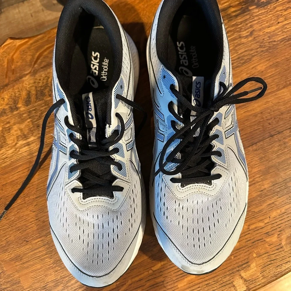 ASICS Men's Black and Gray Athletic Shoes